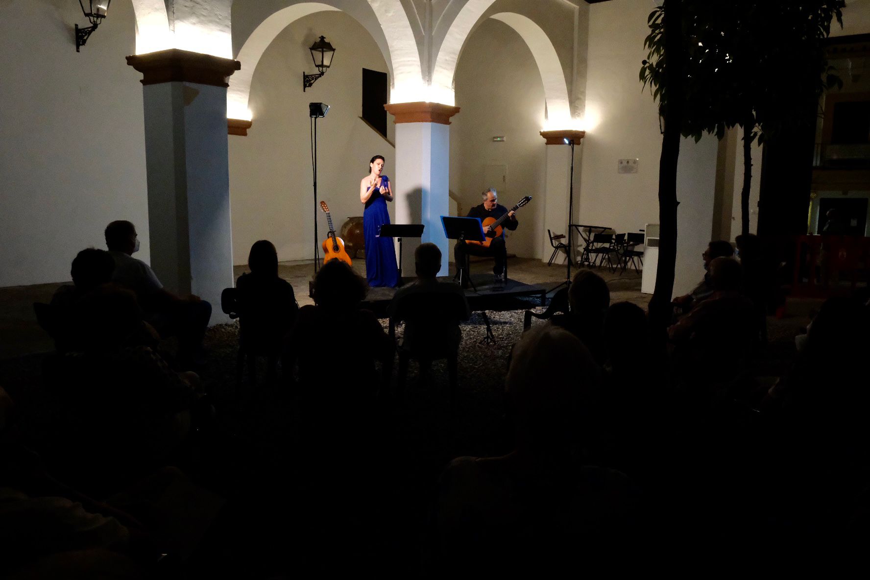 ÉXITO DE PARTICIPACIÓN EN LA PRIMERA NOCHE DE ARTE EN LA PARROQUIA DE LA O