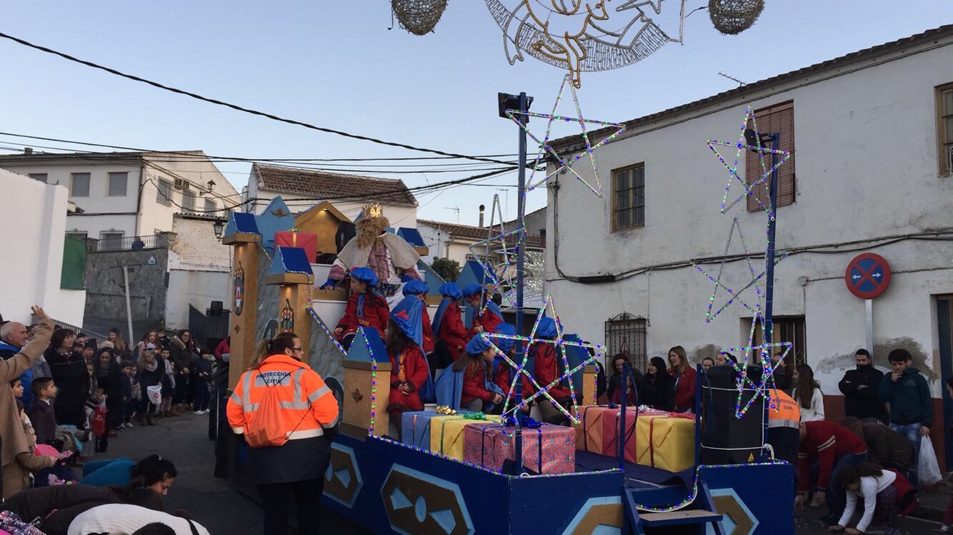 La cabalgata de Reyes de Huétor Tájar repartirá más de 4.000 juguetes y 2.000 mascarillas