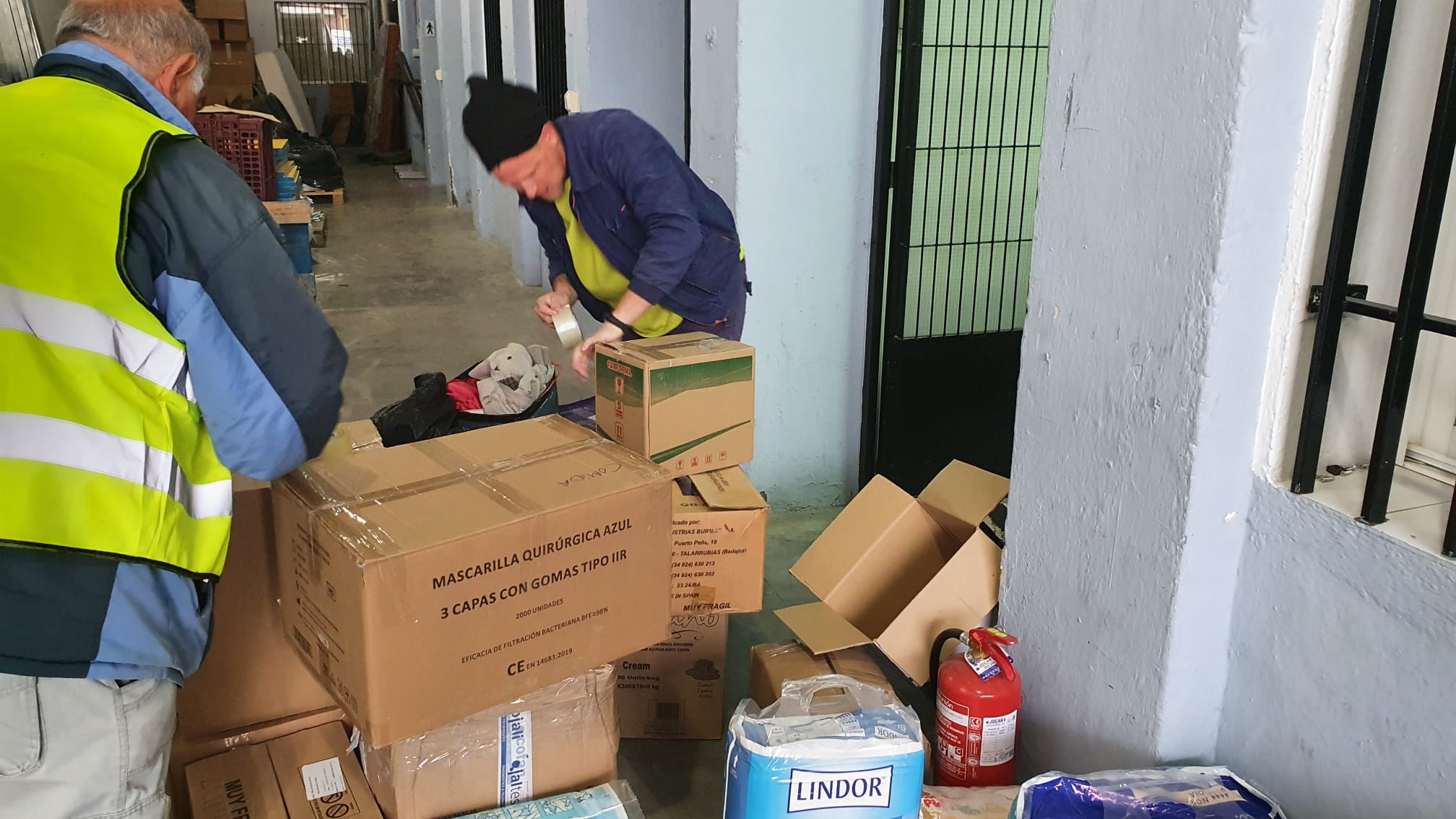 Parten para Ucrania los alimentos, medicinas y material donado por los vecinos de Huétor Tájar