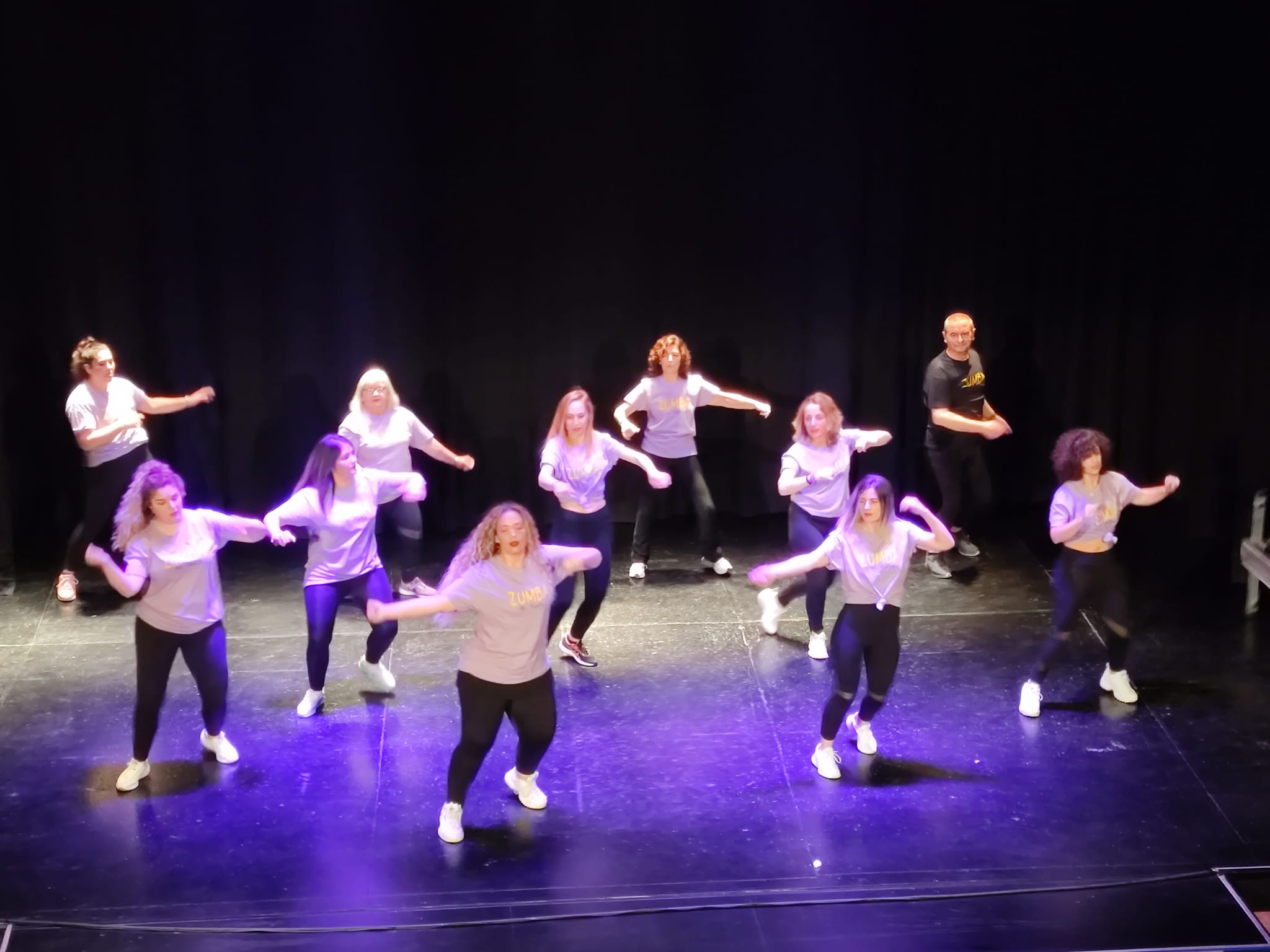 Huétor Tájar recauda más de 700 euros para ayudar al pueblo ucraniano con una gala solidaria de zumba