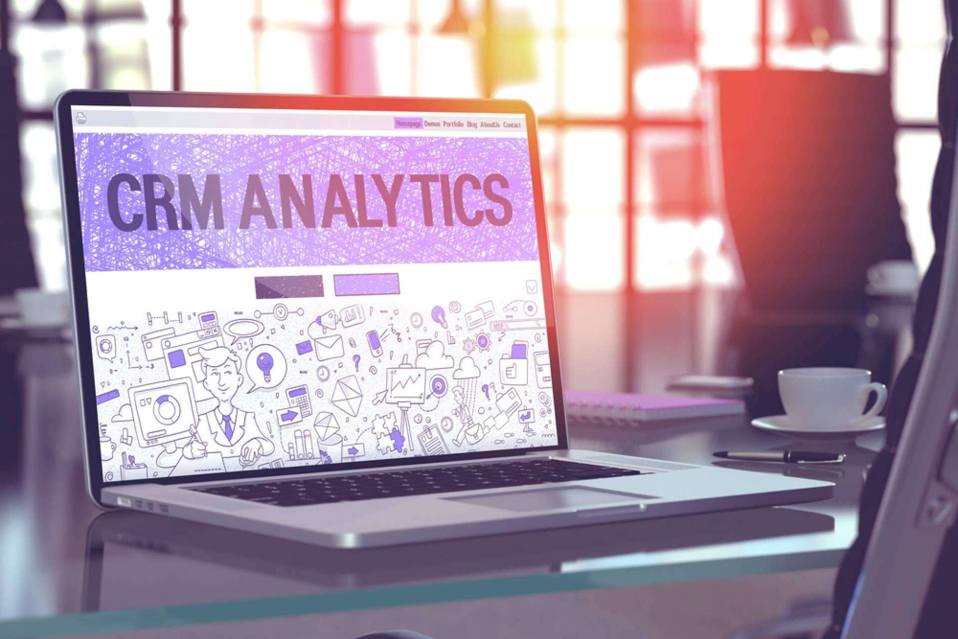 El experto en marketing digital Israel Huertas señala la importancia de contar con CRM