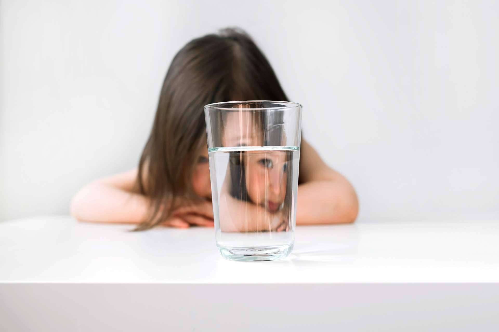 Una solución para potabilizar agua en cualquier lugar de la mano del Kit Suero de AYDOAGUA