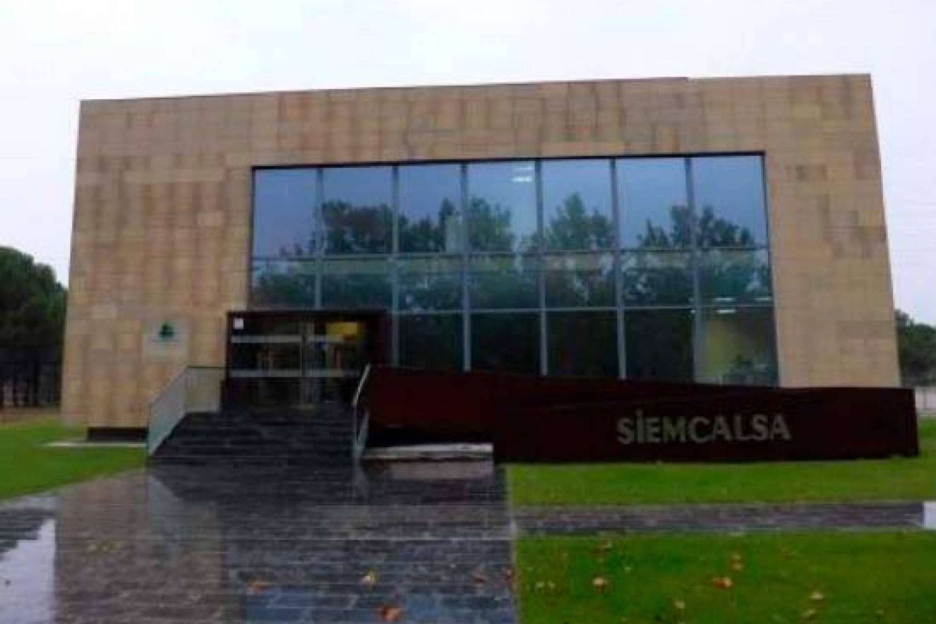 Valladolid, un lugar de inversión para los negocios por sus edificios, locales, parcelas y naves publicados en la web de subastas de Eactivos.com