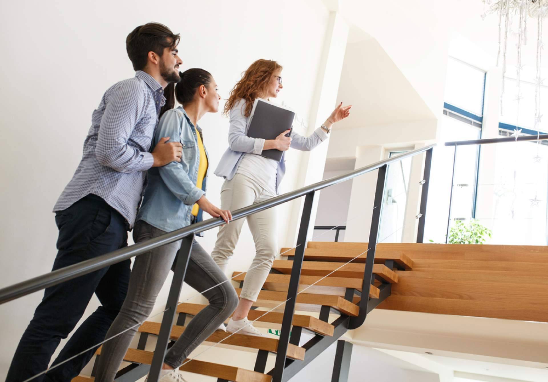¿Cuáles son las perspectivas de la inmobiliaria GILMAR para el 2023?