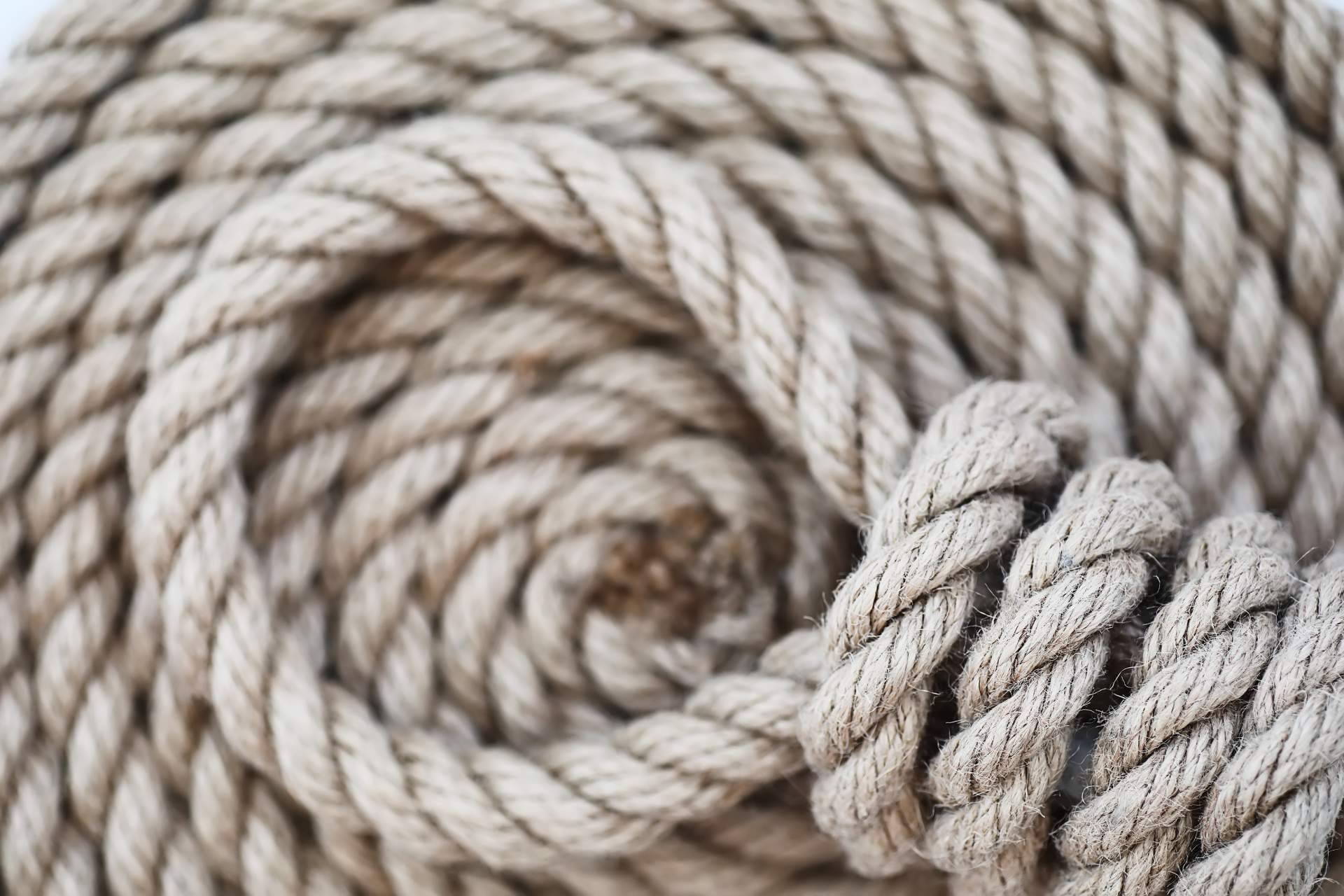 Cuerdas y cadenas especiales para la industria, con Suministros Tomás Beltrán