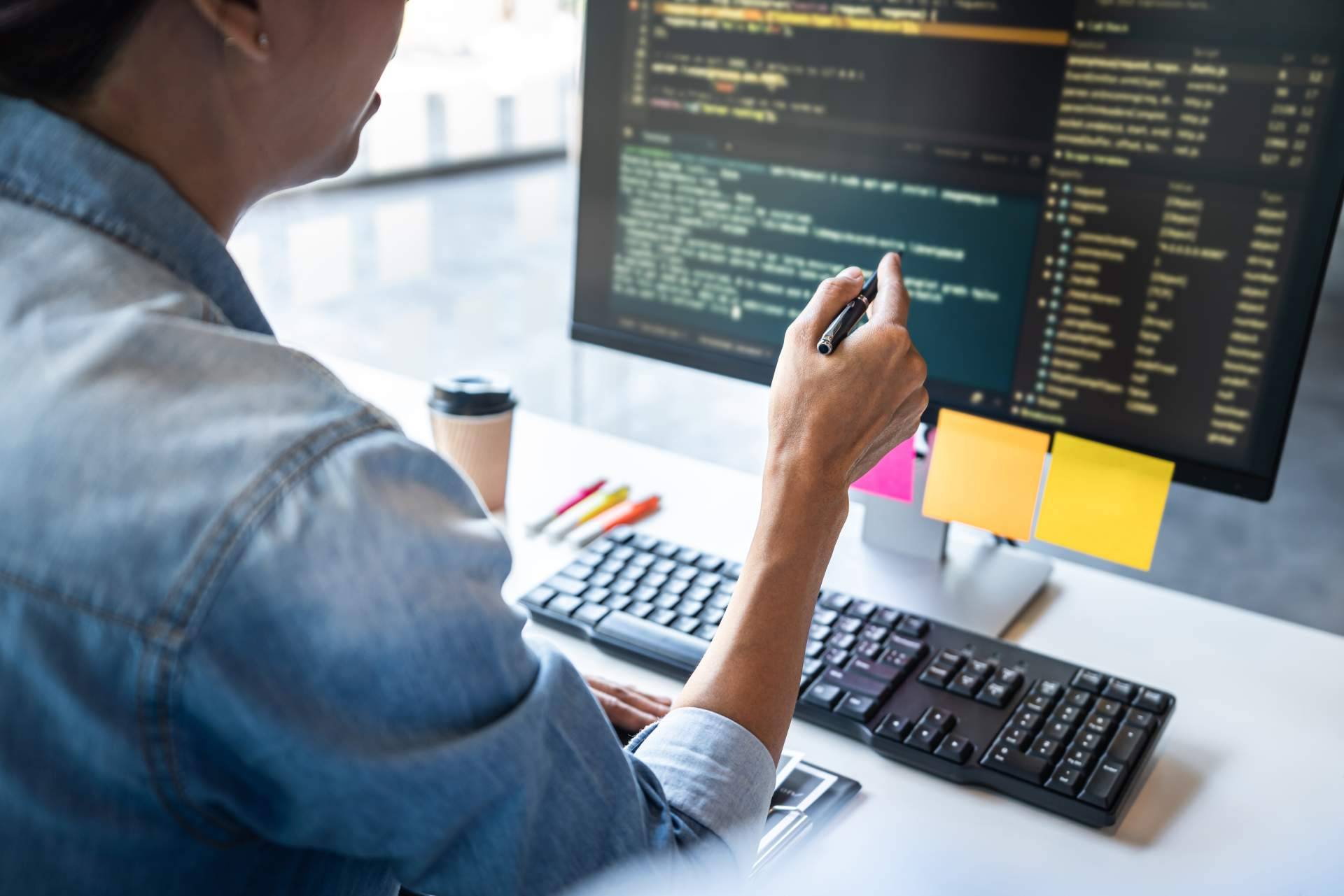 ¿Dónde encontrar especialistas en mantenimiento web? Idital