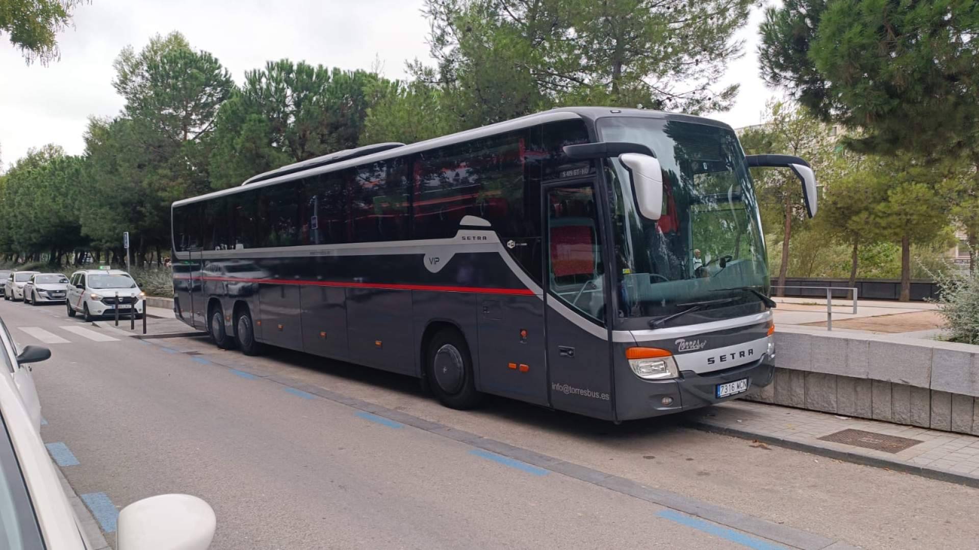Servicio de alquiler autocares con conductor, con la empresa Torres Bus