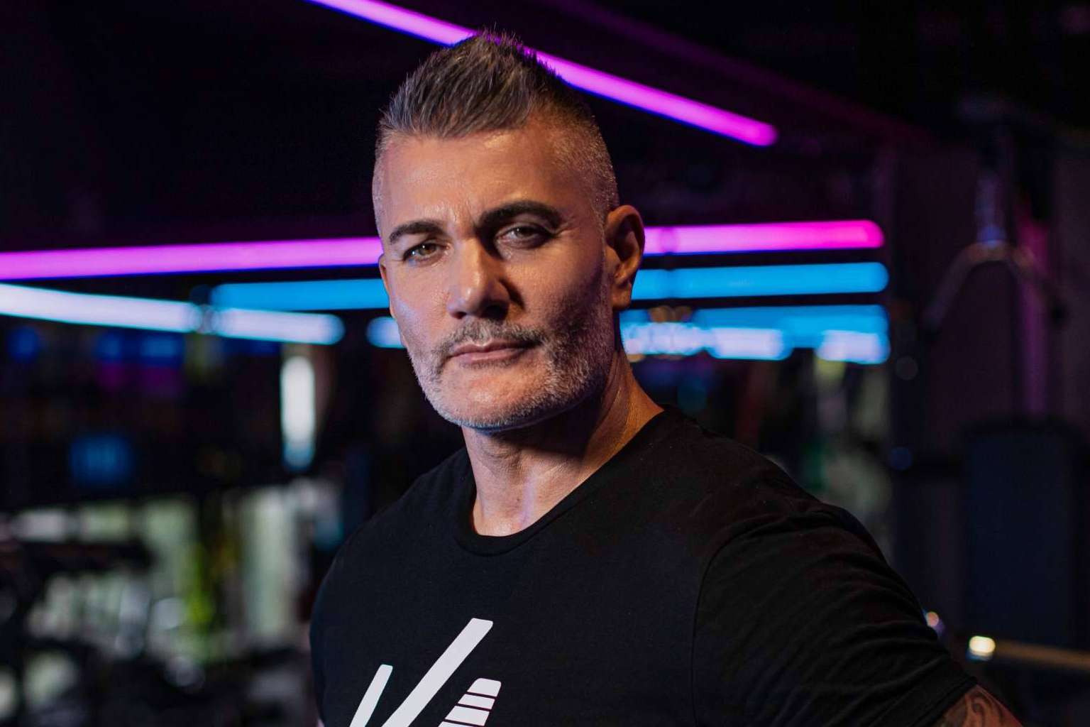 Iván Perujo, el entrenador de las estrellas, abre su gimnasio más grande en Santa Cruz de Bezana