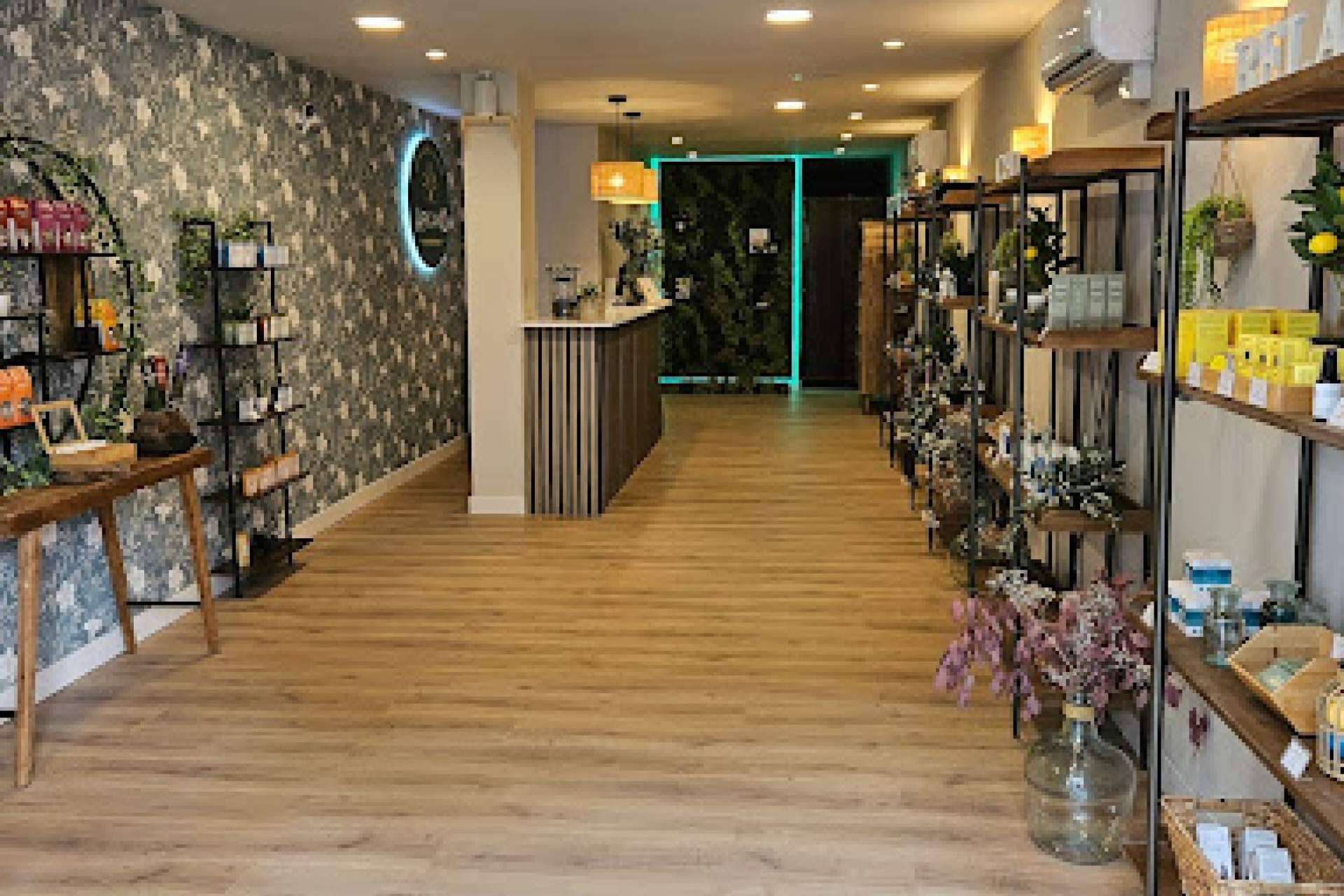 Entrevista al equipo de Arkano CBD, expertos en cannabis medicinal con la producción y venta de productos de calidad