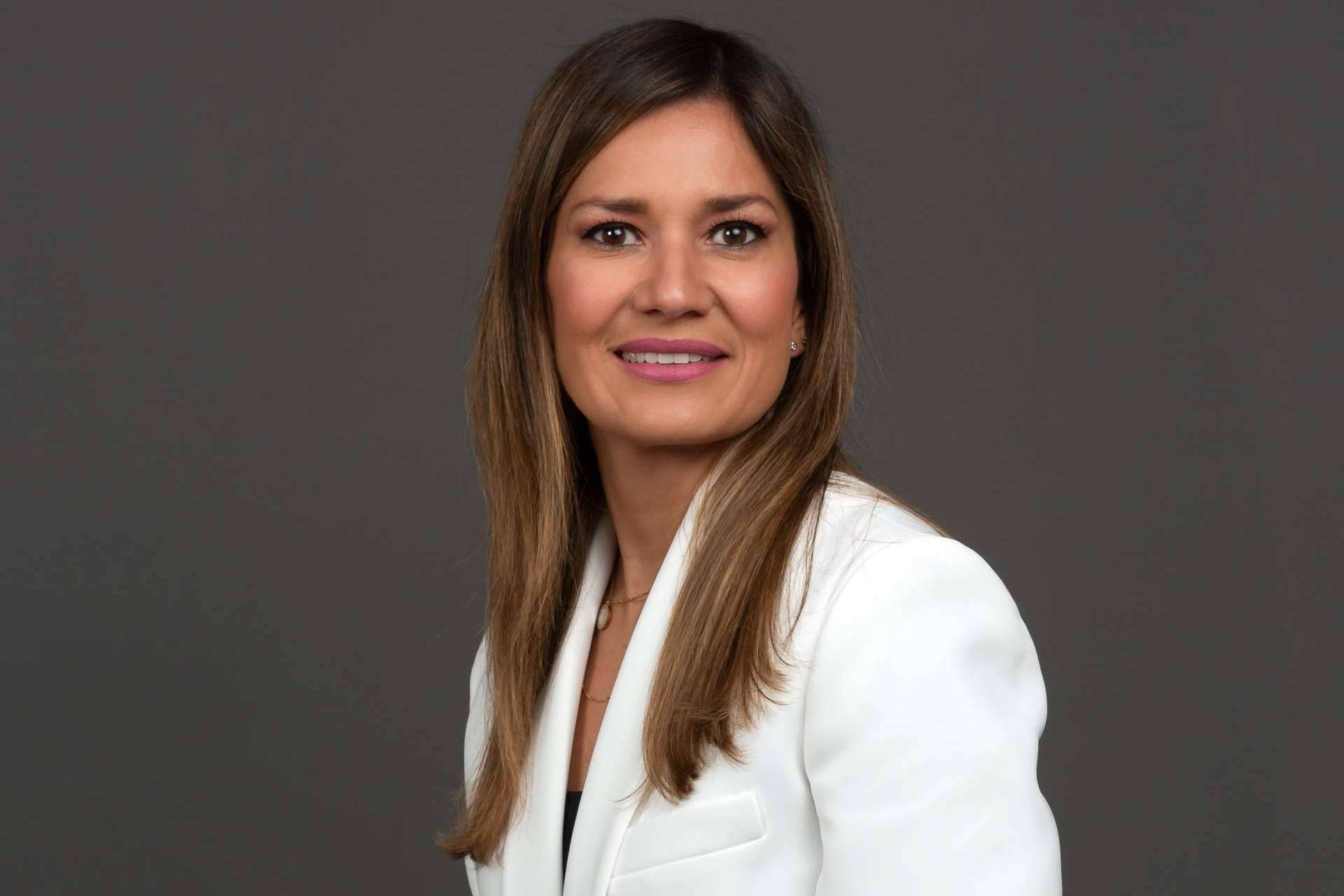 Agencia Elev Real Estate, una empresa que se consolida en el mercado inmobiliario a dos años de iniciada su andadura