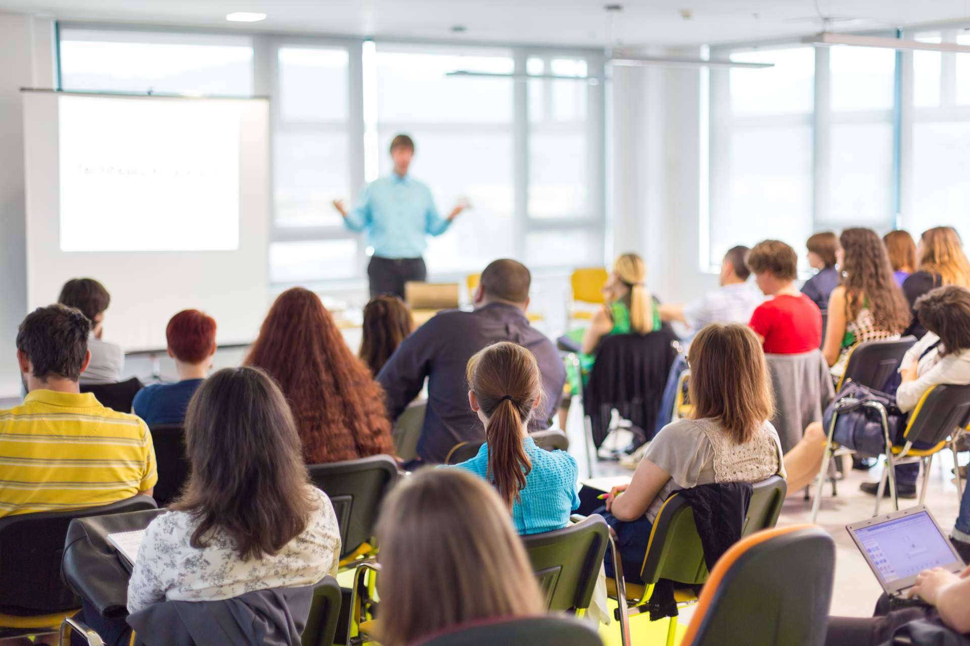 Cursos homologados por universidades con Formación Carpe Diem