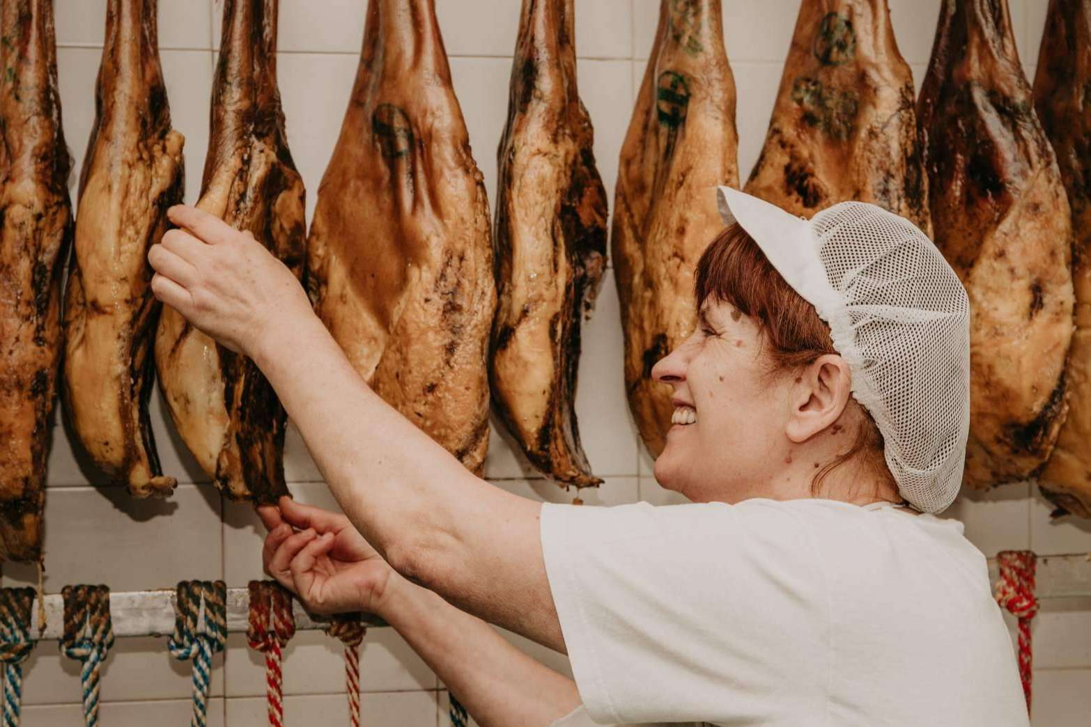 Disfrutar de la calidad y el sabor característico de los productos ibéricos es posible con Anabel ibéricos