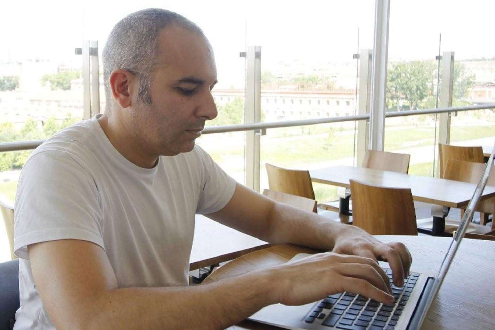 Marketing por correo electrónico, la solución de Israel Huerta para impulsar campañas