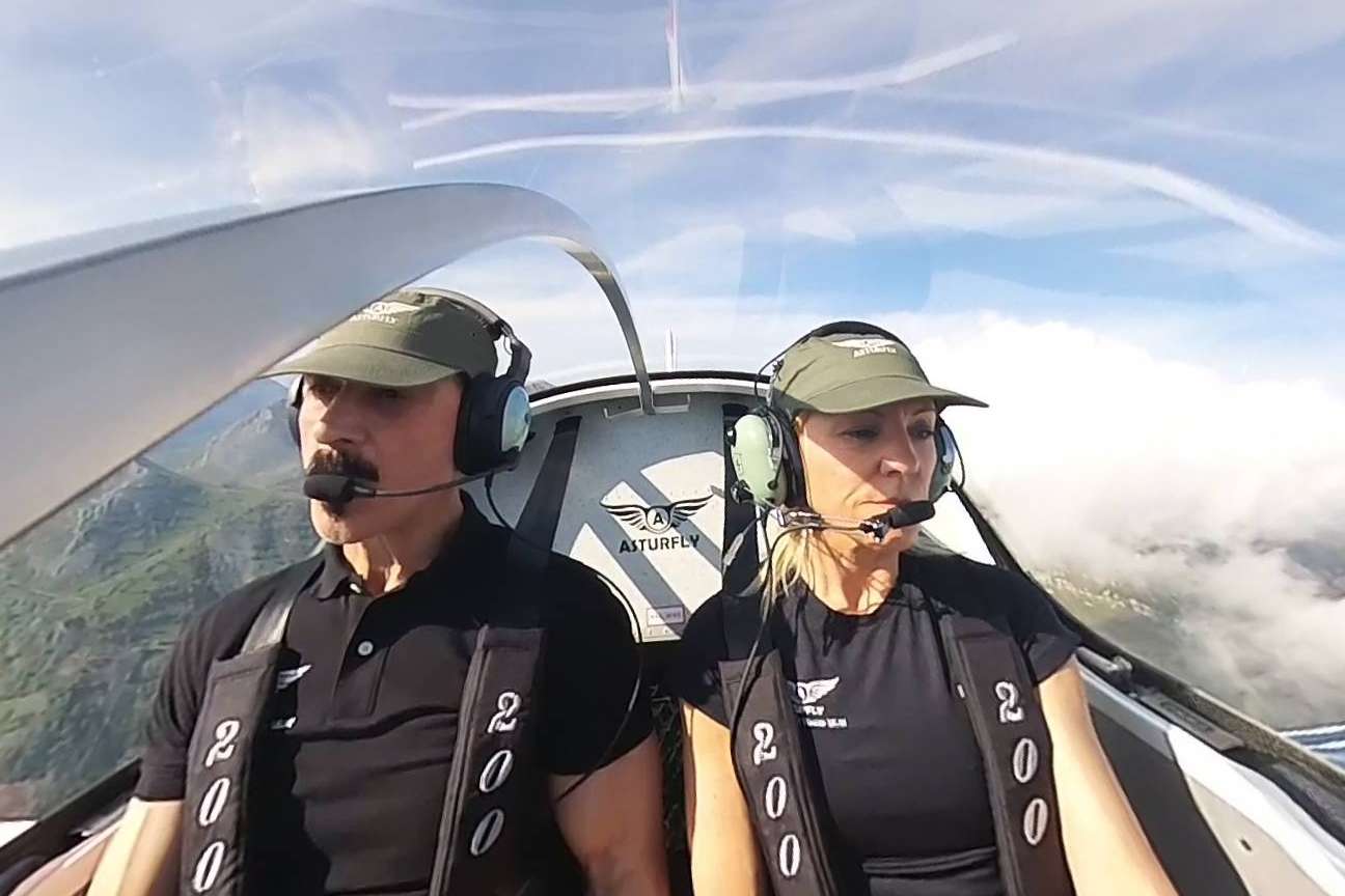 Asturfly ofrece la posibilidad de realizar un vuelo de bautismo en un avión ultraligero