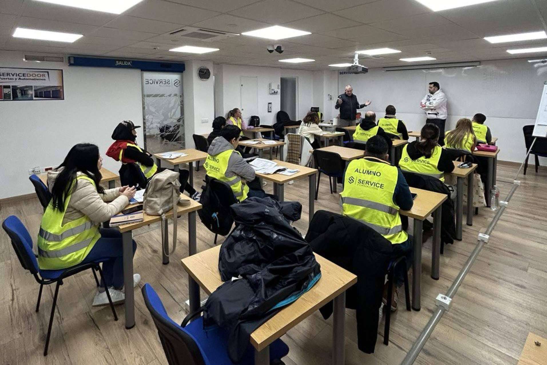 Servicedoor Formación lanza una nueva certificación que ayuda a profesionales de oficios a incursionar en la enseñanza
