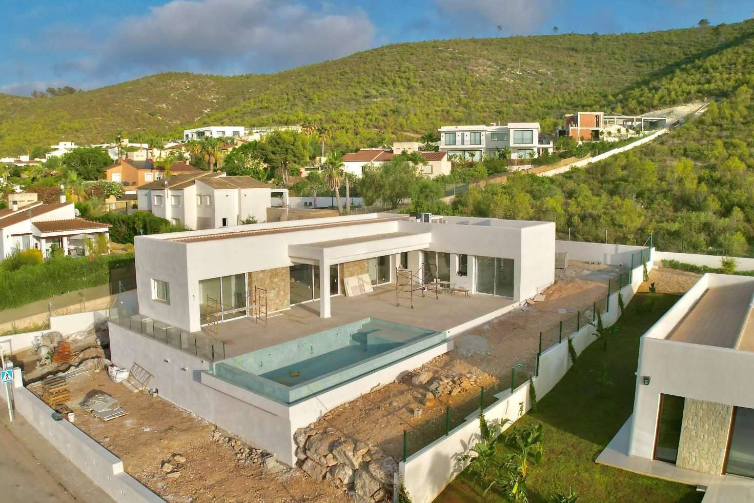 MG Villas Luxury Property, el asesor inmobiliario perfecto para vender y comprar villas de lujo en Javea