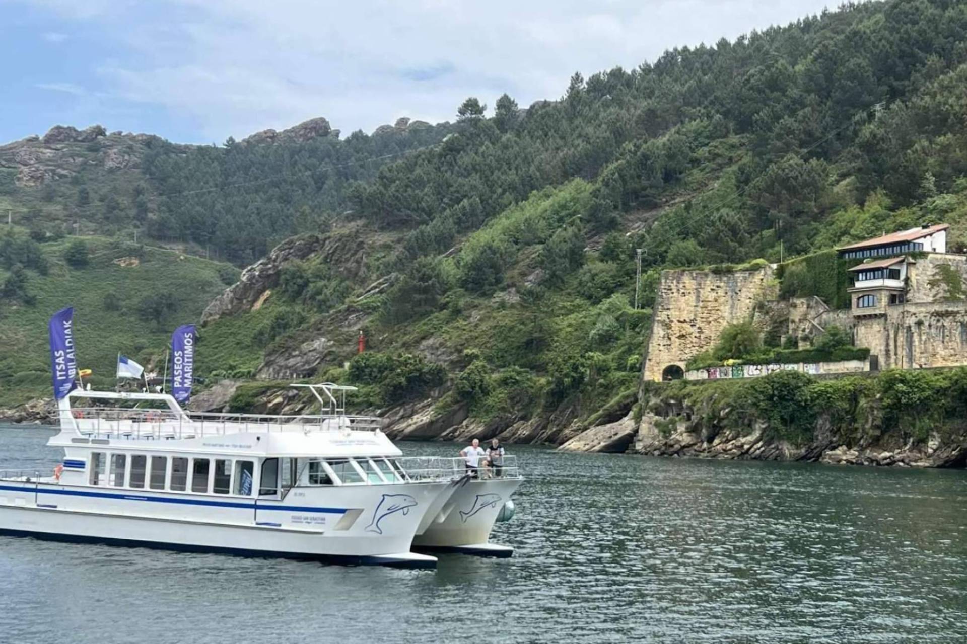 Catamarán Ciudad San Sebastián; un enfoque sostenible y ecológico del turismo marítimo vasco