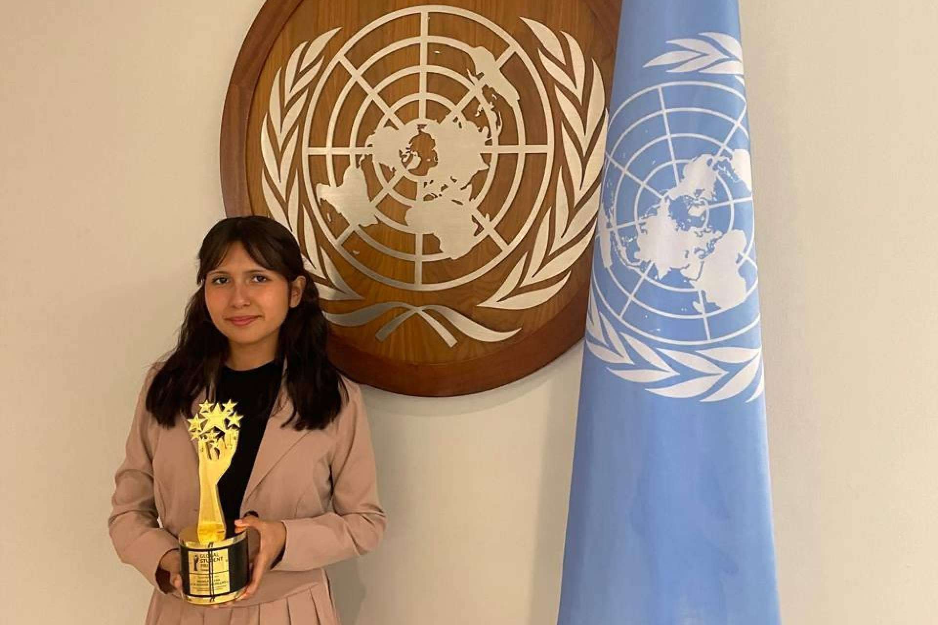 Triunfo histórico; Ángela Olazarán, primera latina en ganar el Global Student Prize 2024
