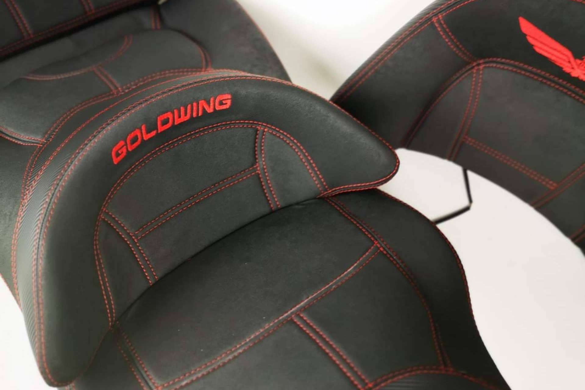 Empresa especialista en fundas de asiento de moto personalizadas