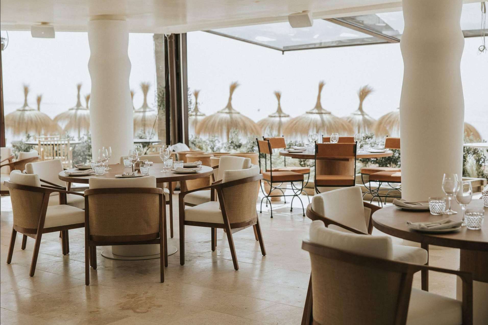El último brindis del año frente al mar en el Beach Club y restaurante, Barbillón Marbella