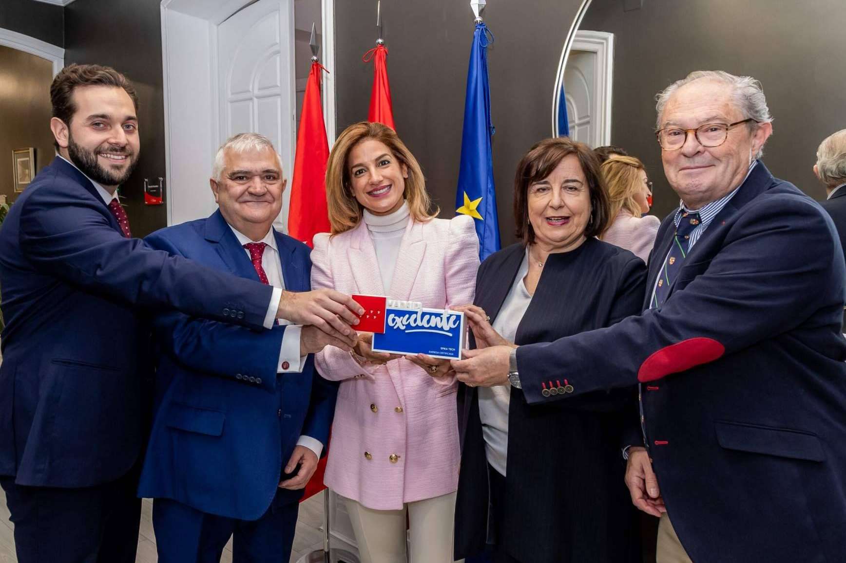 Reconocimiento a Spika Tech por su proyecto revolucionario VR-CARDIO