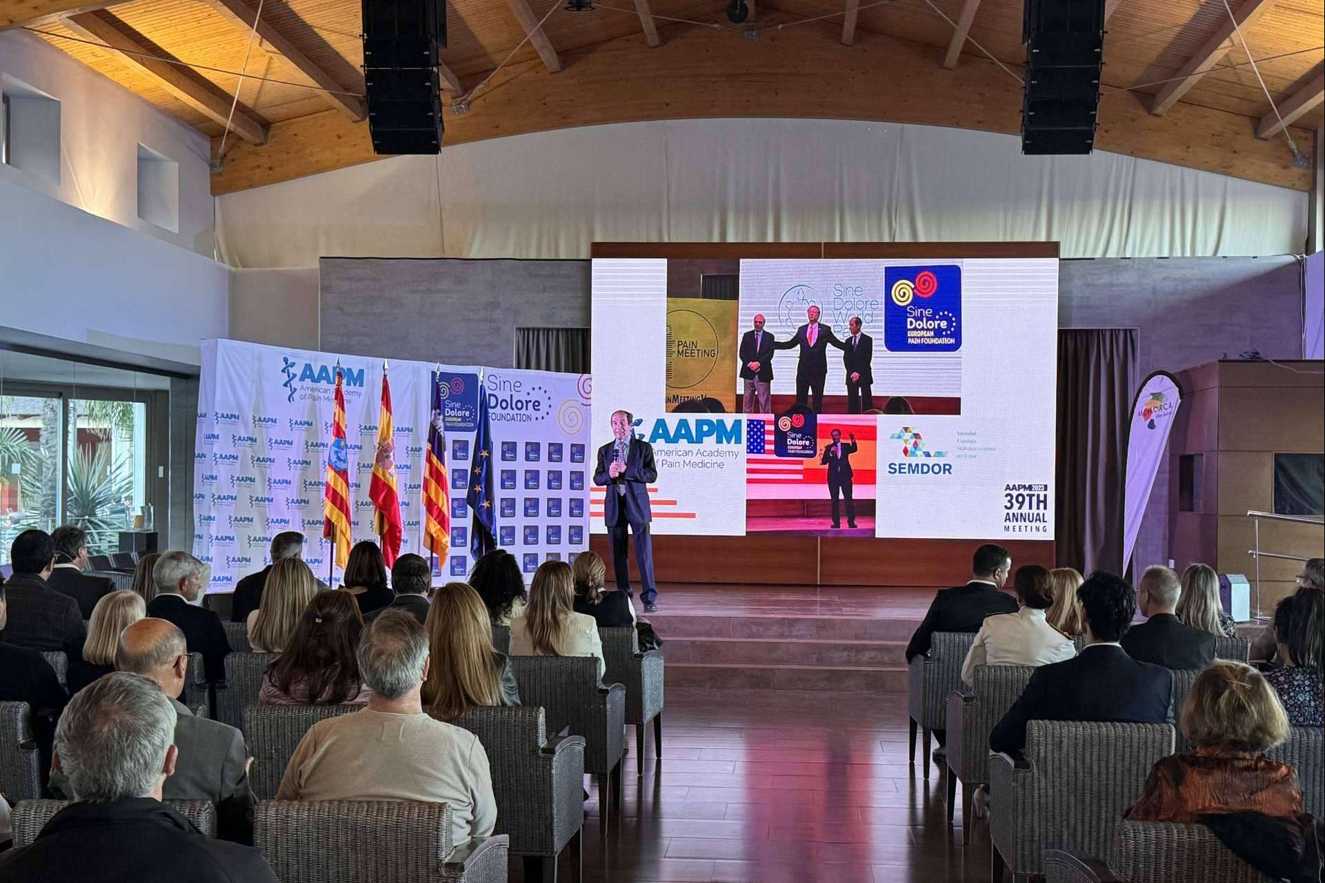 Aprender de los líderes mundiales del manejo del dolor crónico; SINE DOLORE 2025