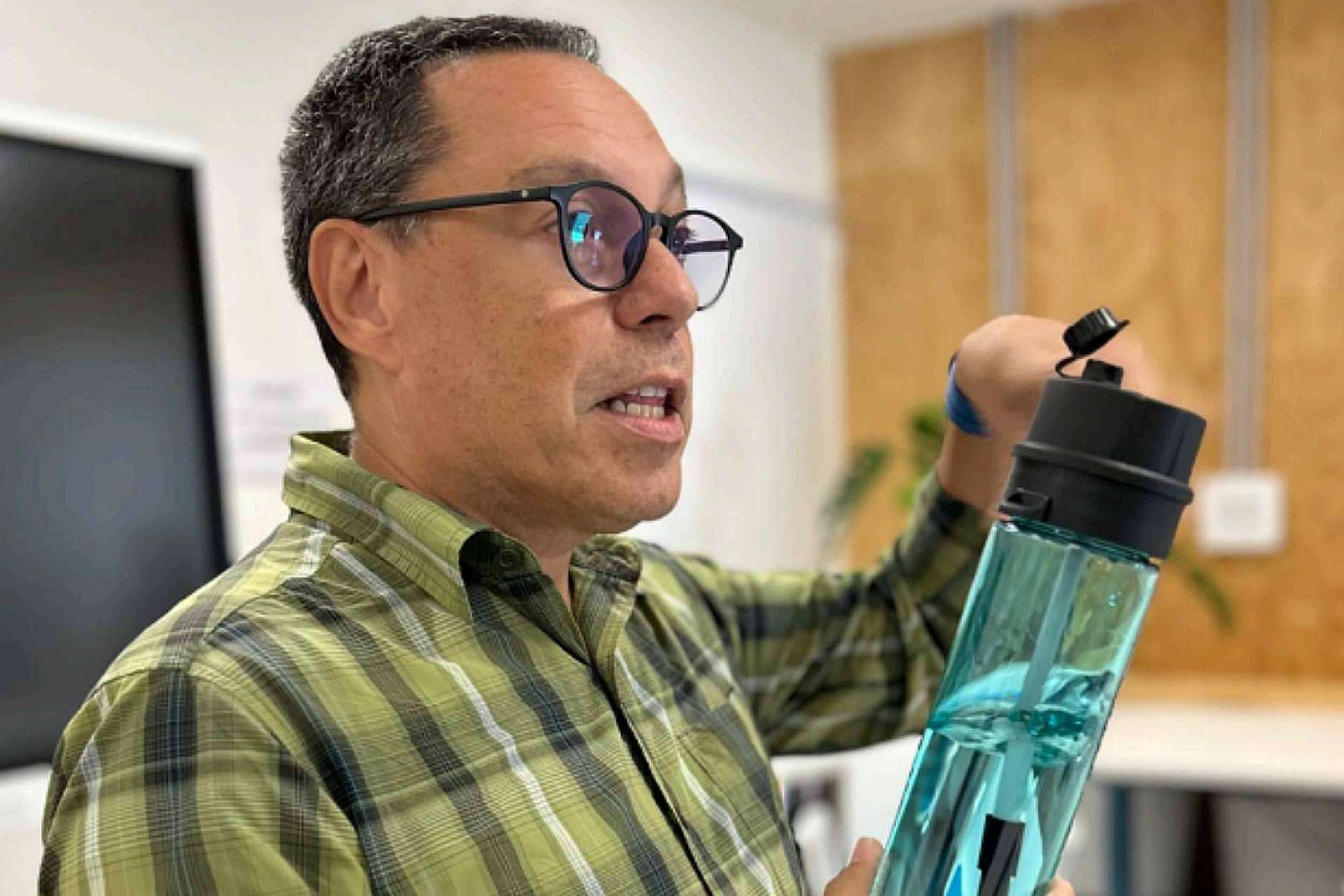 Tecnología española, la apuesta de Ozeanic por un futuro sostenible sin agua embotellada