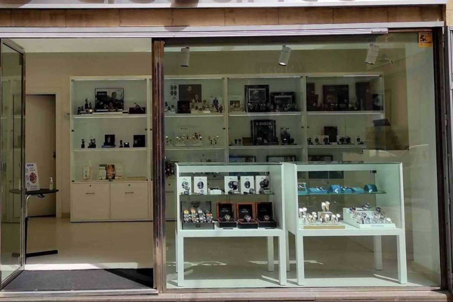 Elegance, la tienda online que ofrece asesoramiento personalizado en relojería y joyería
