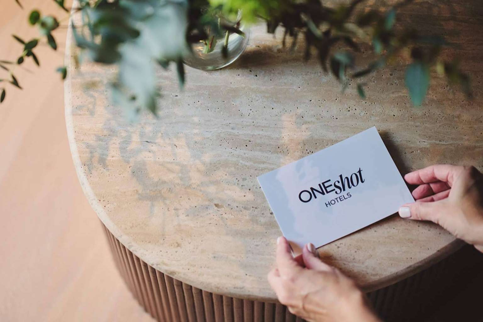 One Shot Hotels evoluciona con una nueva identidad más cercana y actual