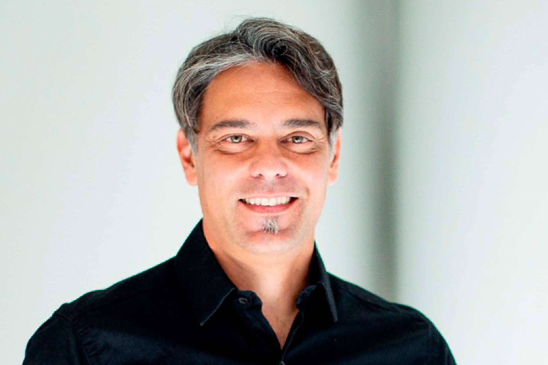 Sumar Inversión llega a España; entrevista con su CEO sobre inversión inmobiliaria accesible