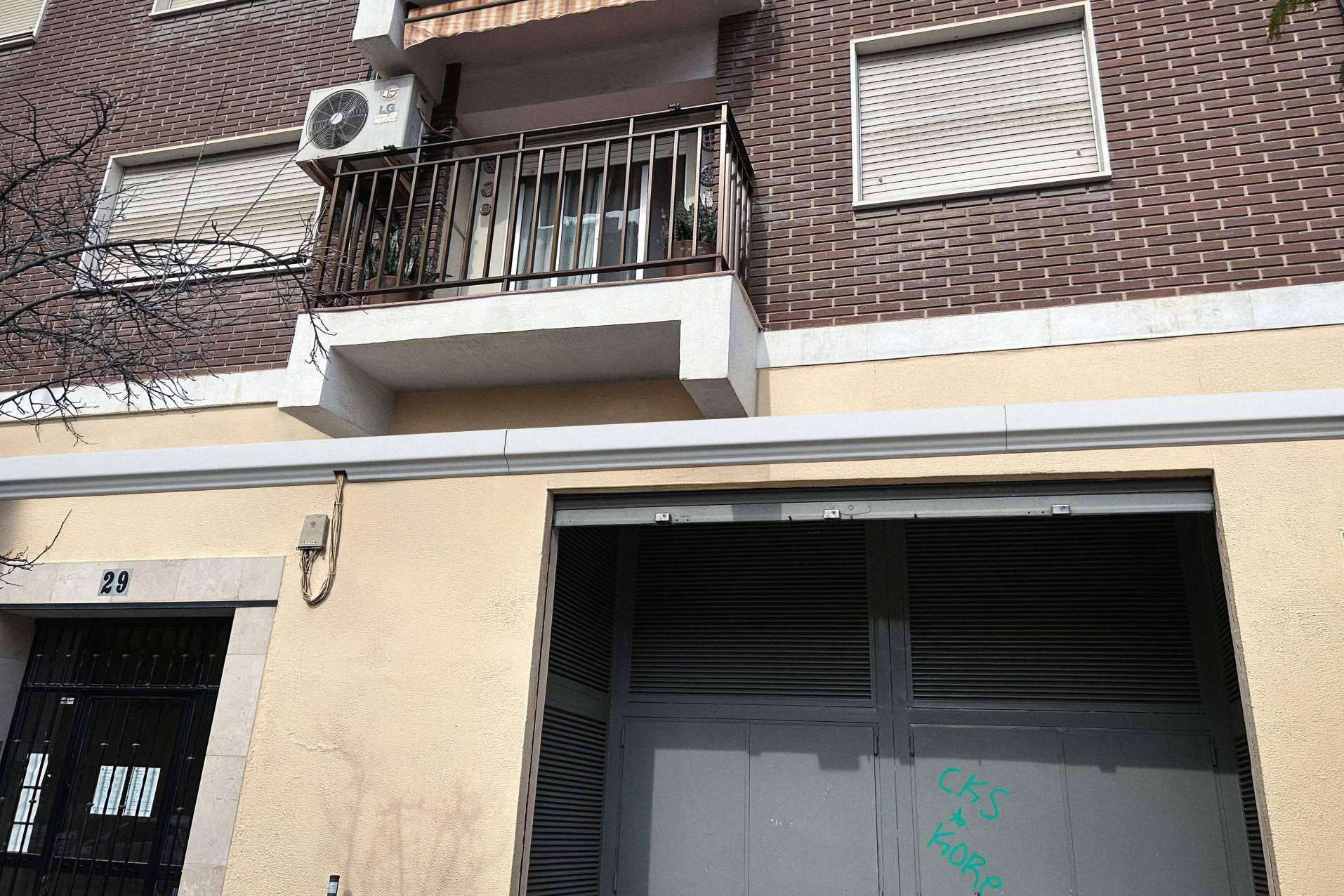 Tapacables ofrece soluciones en canaletas para exteriores ante el aumento de cables en fachadas urbanas