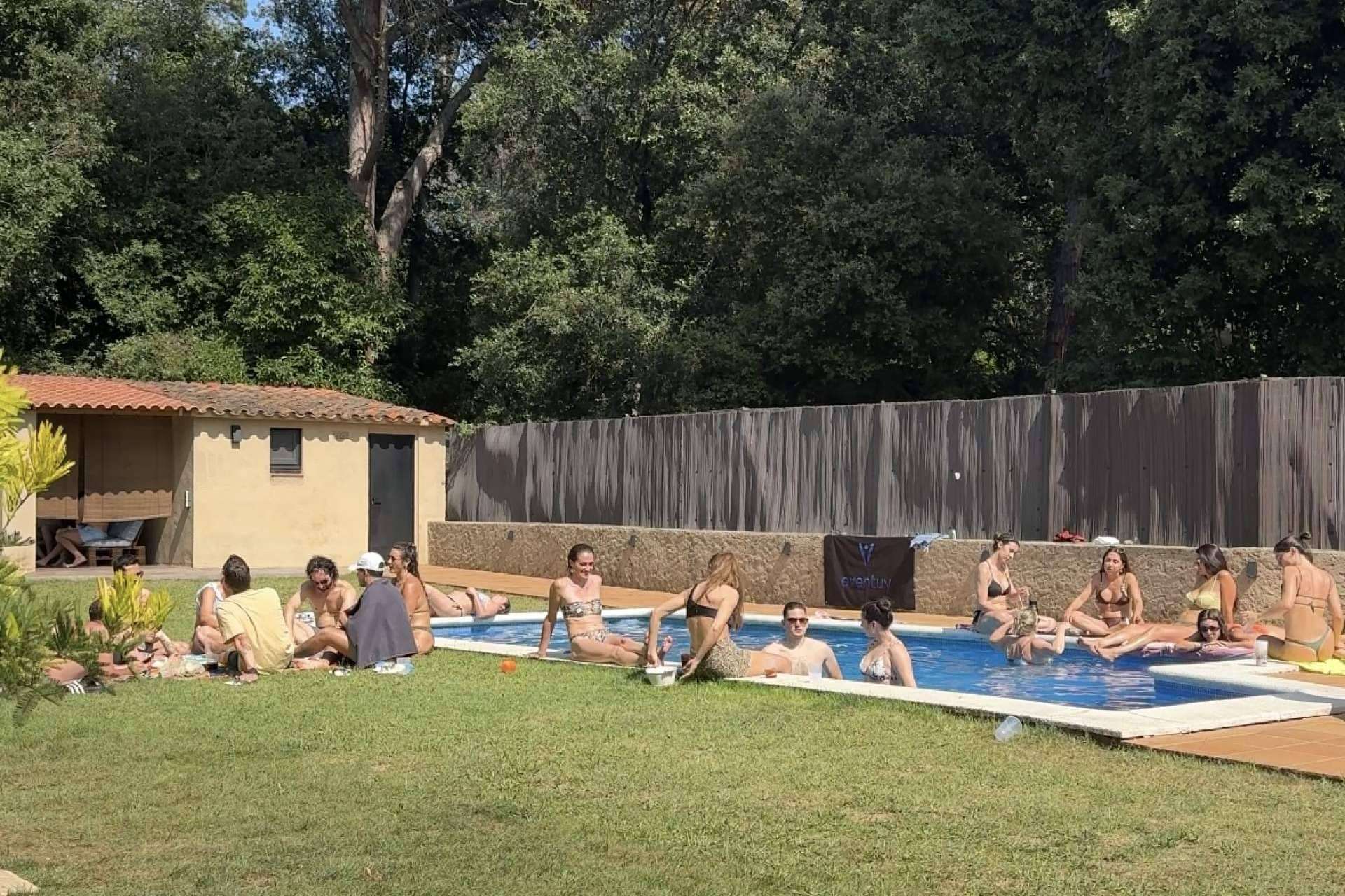 Nueva forma de rentabilizar una piscina; alquilar por horas