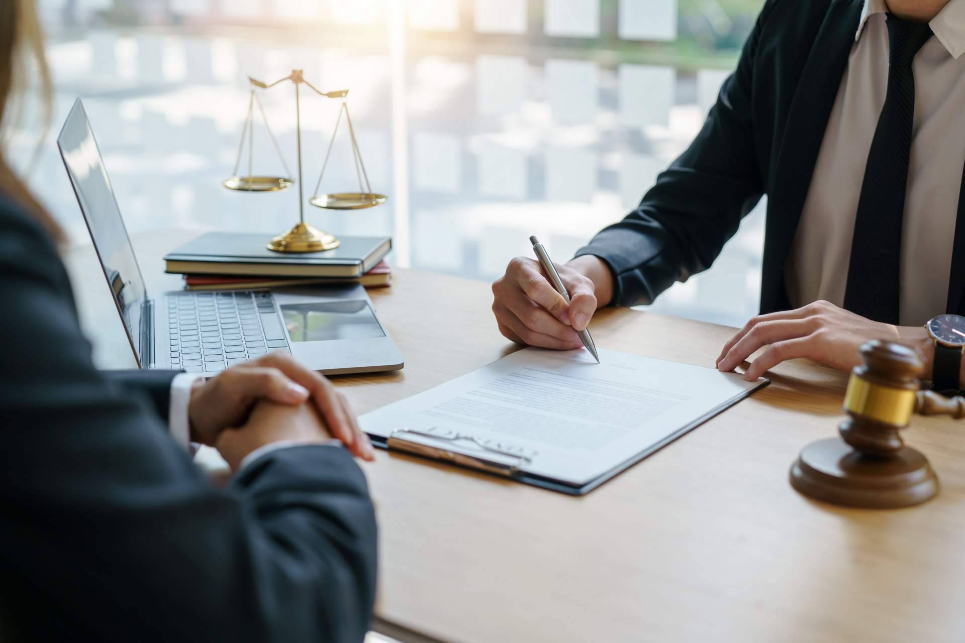 Particulares y autónomos eliminan sus deudas gracias a la gestión jurídica de Quitatudeuda