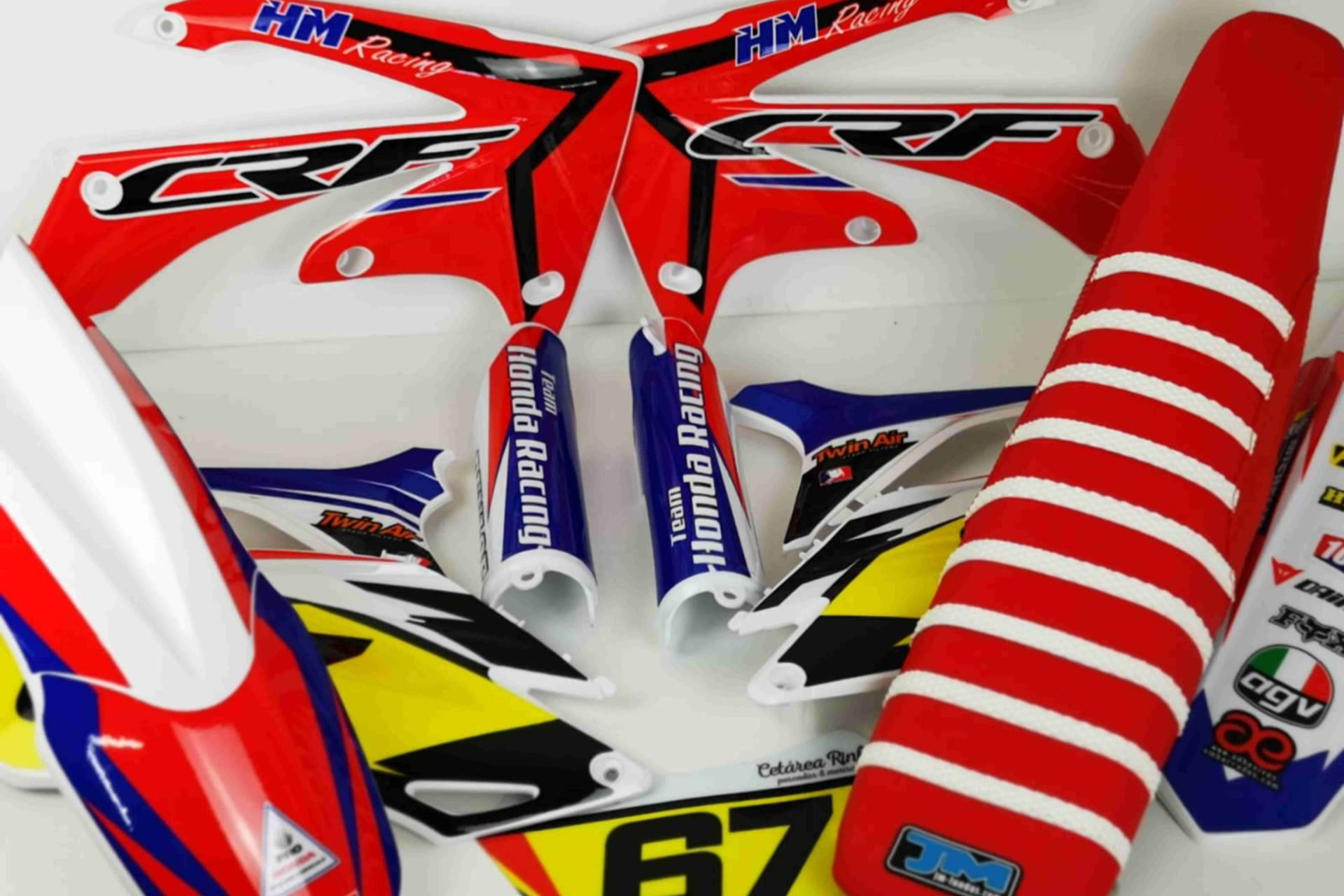 ADHESIVOSEMBARRADOS refuerza su propuesta de pegatinas motos personalizadas para motocross y enduro