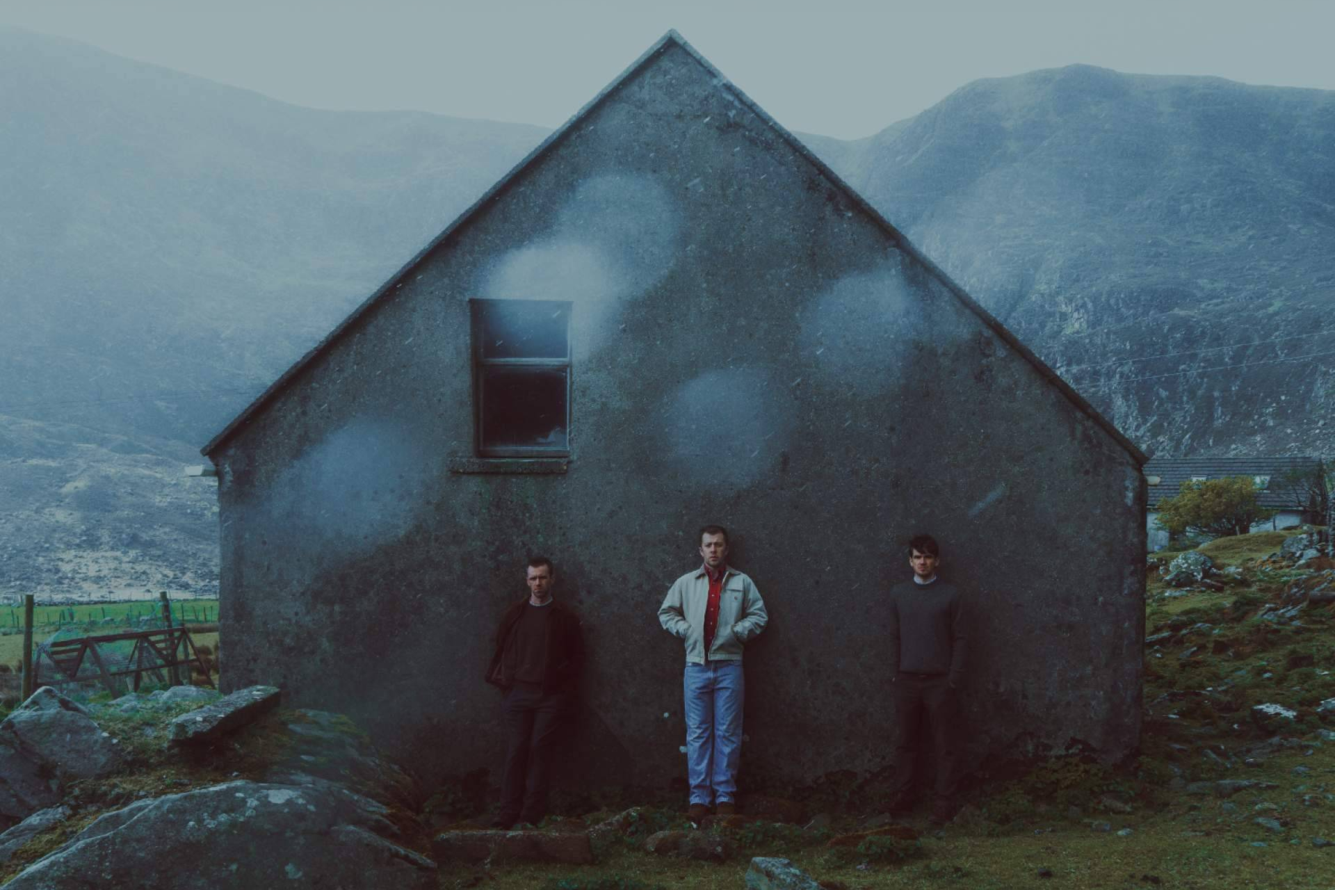 Los irlandeses Kingfishr presentan la edición deluxe de 'Halcyon', su exitoso álbum debut