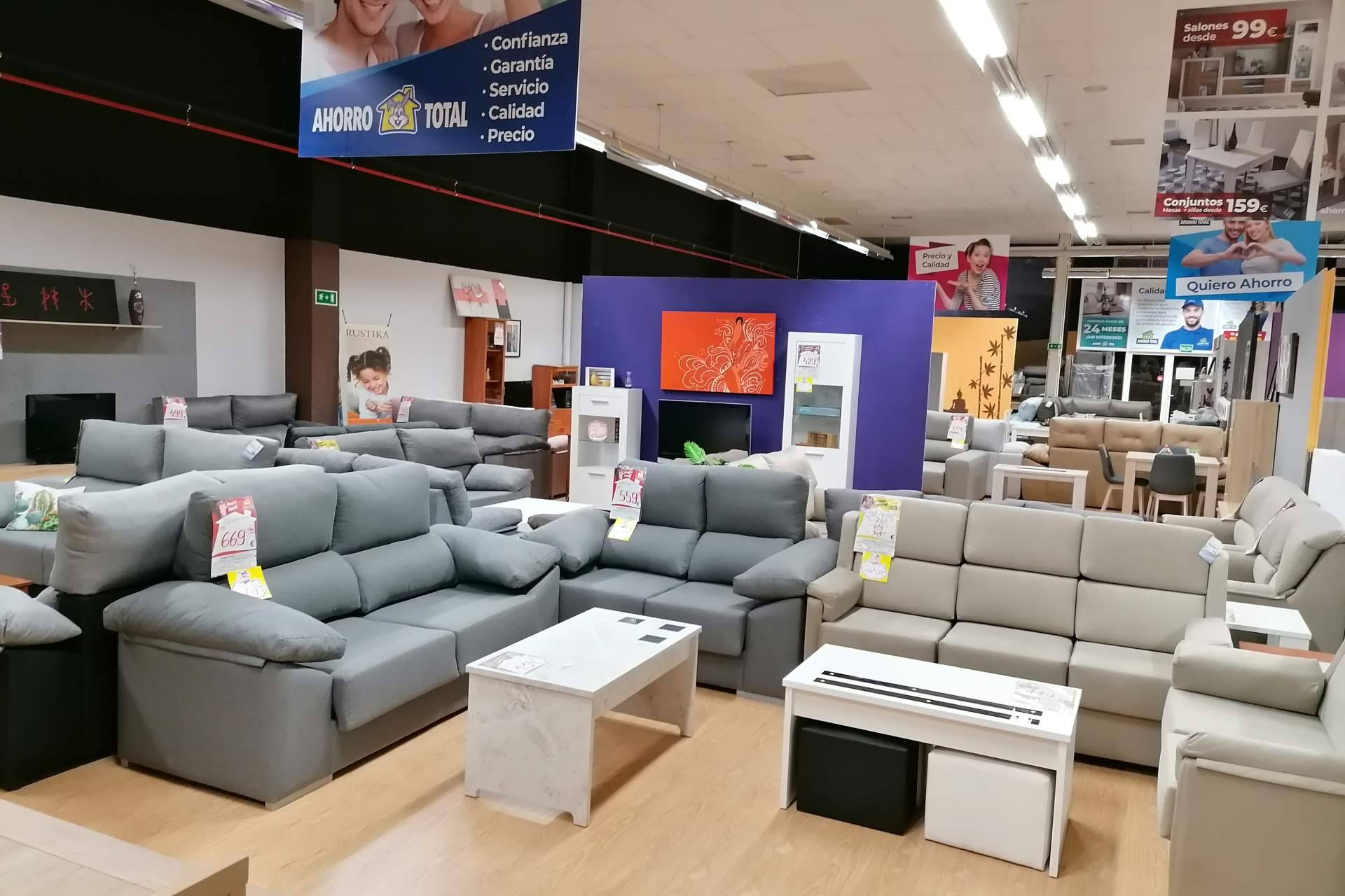 Ahorro Total celebra el Black Friday con descuentos especiales en muebles y presencia nacional consolidada