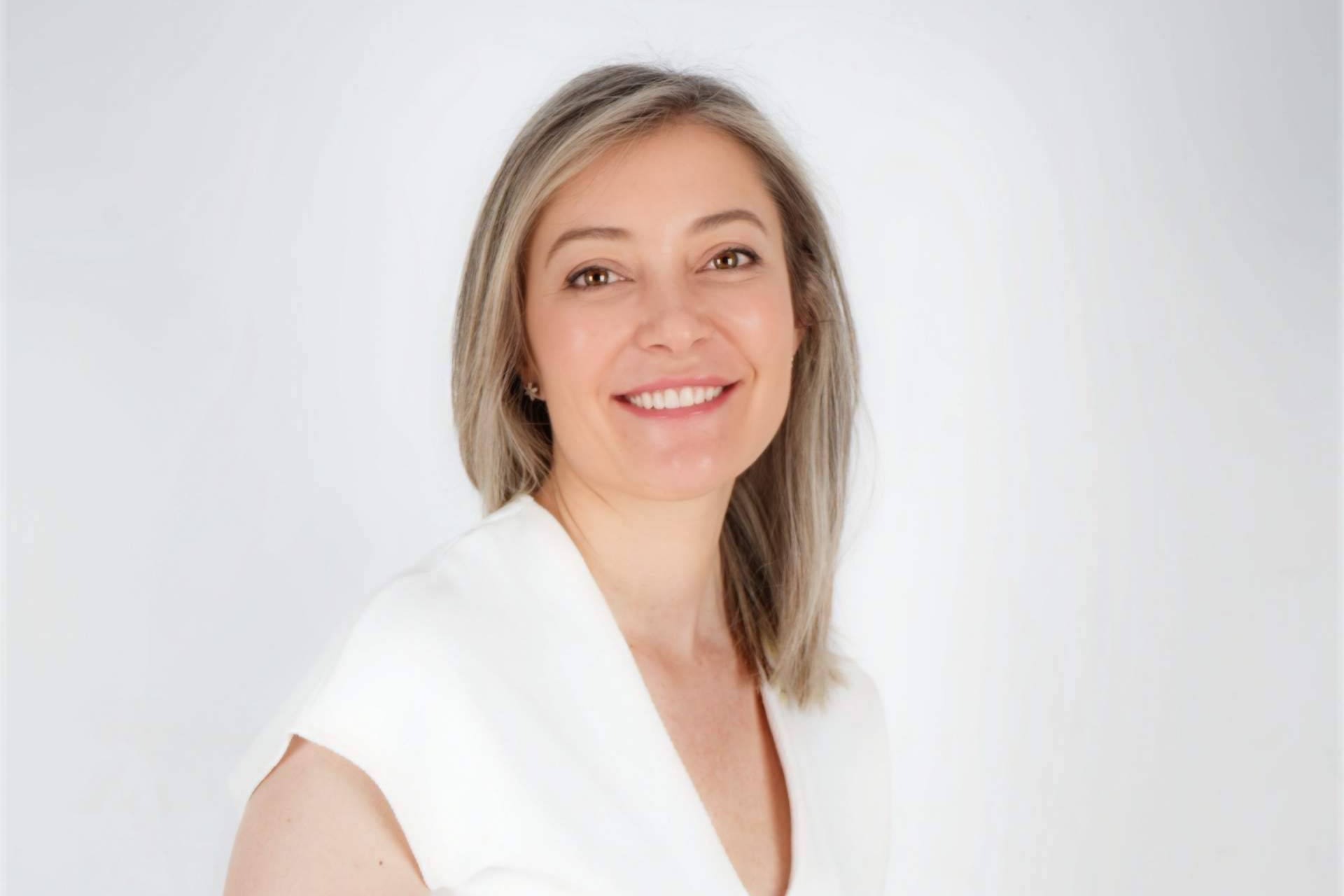 La doctora que ha convertido el tratamiento de la flacidez en su sello distintivo inicia una nueva etapa