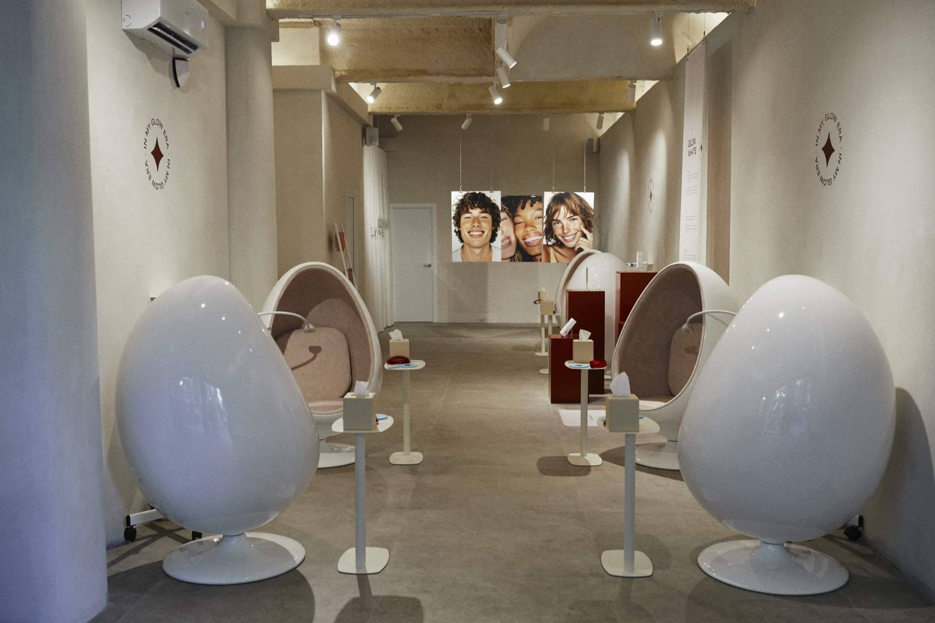 Glow White abre en Barcelona su primer estudio especializado en blanqueamientos dentales indoloros
