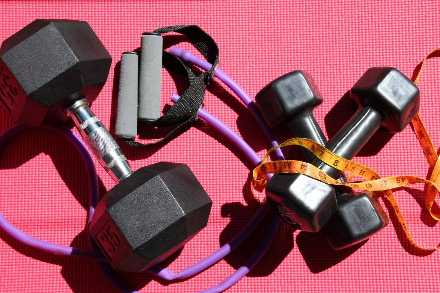 La tienda de equipamiento deportivo de DobleFit pone el foco en durabilidad y uso intensivo