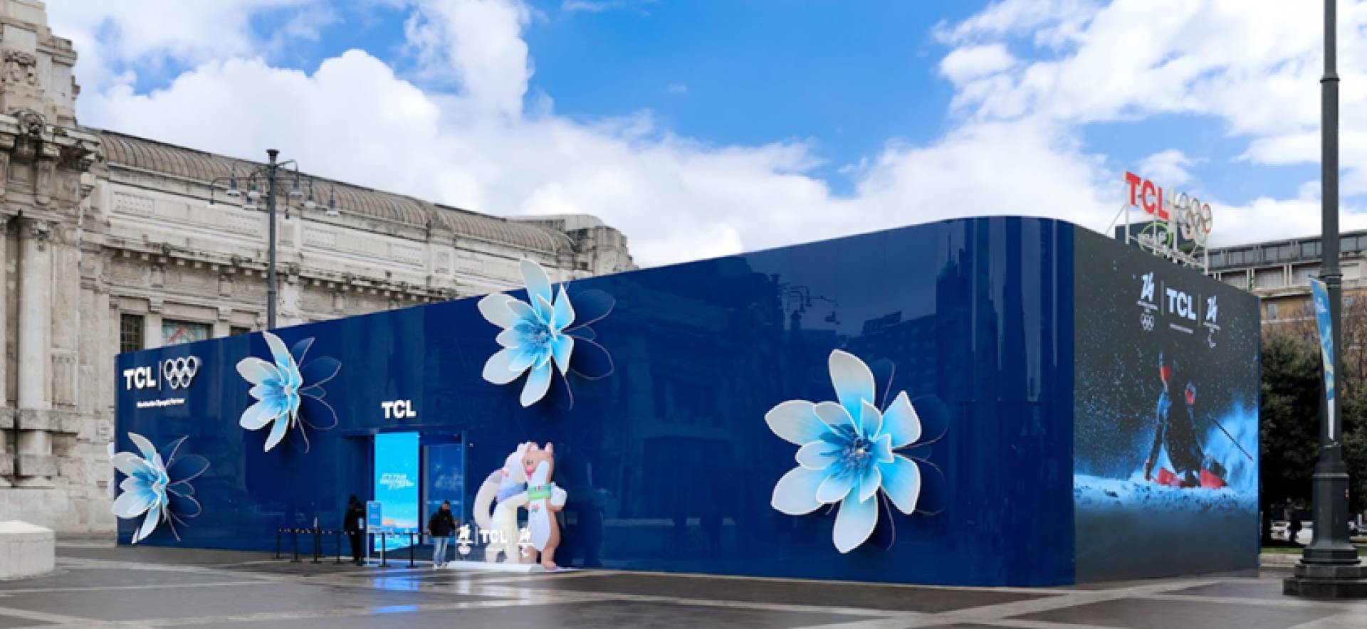 TCL lleva la inspiración a las calles de Italia con una campaña OOH y activaciones de marca inspiradas en los Juegos Olímpicos de Invierno