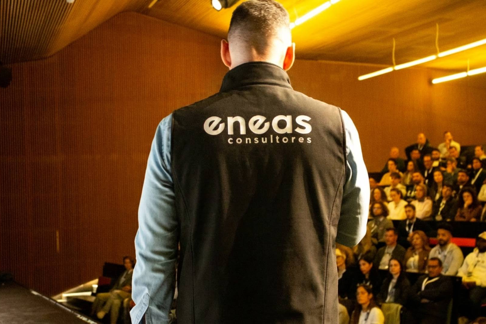 La consultoría empresarial estratégica se consolida como apoyo clave para el crecimiento sostenible de las empresas