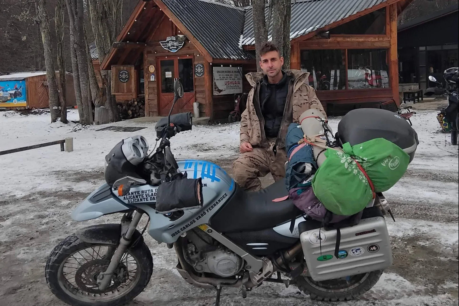 De Alicante al mundo; un viaje en motocicleta convertido en libro